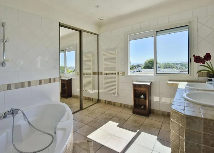 Villa Résidence Maison Avec, Piscine&vue - - Maison Avec, Piscine&vue - Mae-2393 *